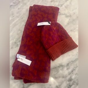 Gorgeous hat and scarf by Morro/Athleta